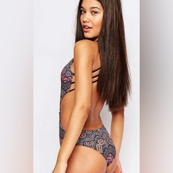 Abercrombie & Fitch Swimsuit One Piece Strappy Cut Out Monokini XS - Picture 2 of 8